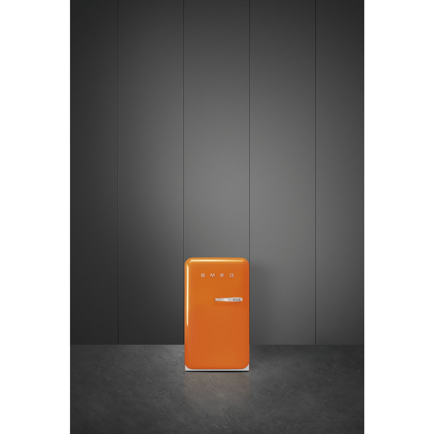 Gefrierfach mit Linksanschlag, Retro SMEG Stand-Kühlschrank FAB10LOR5 orange