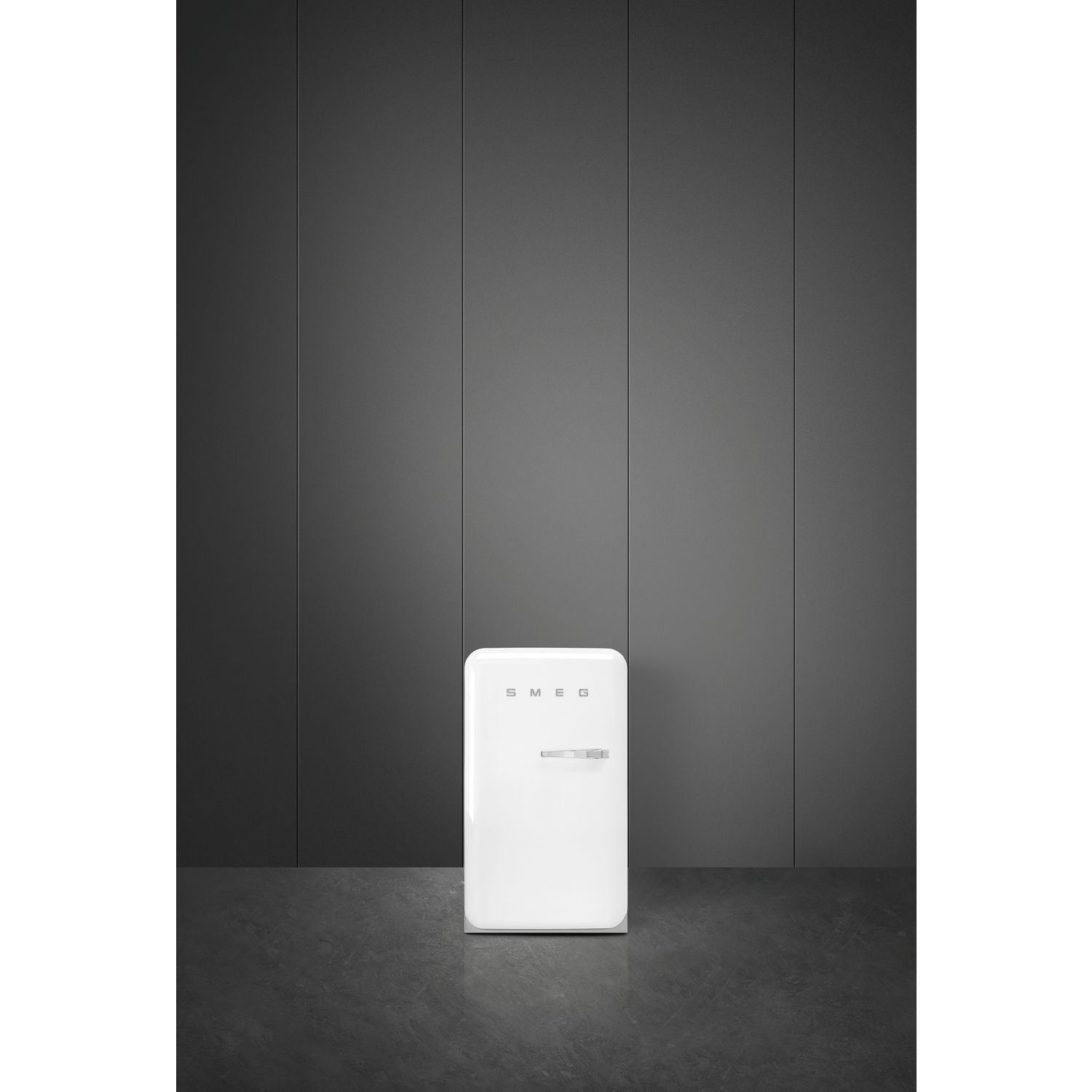 SMEG Retro Stand-Kühlschrank FAB10LWH5 mit Gefrierfach Weiß, Linksanschlag